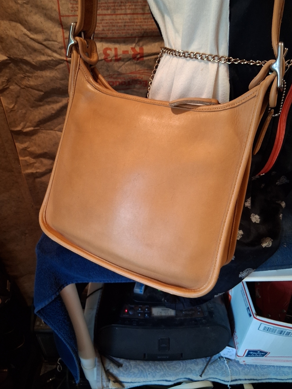 Vintage Coach Tan Large Legacy Zip Bag - Picture 12 of 14